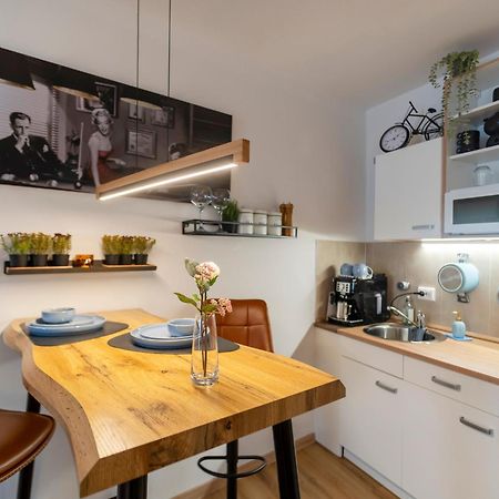 Premium Apartment Inspiriert Von Marilyn Monroe-Bremen City Center Luaran gambar